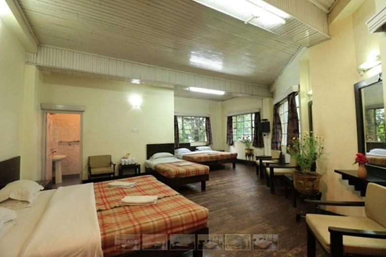 Darjeeling Tourist Lodge Esterno foto